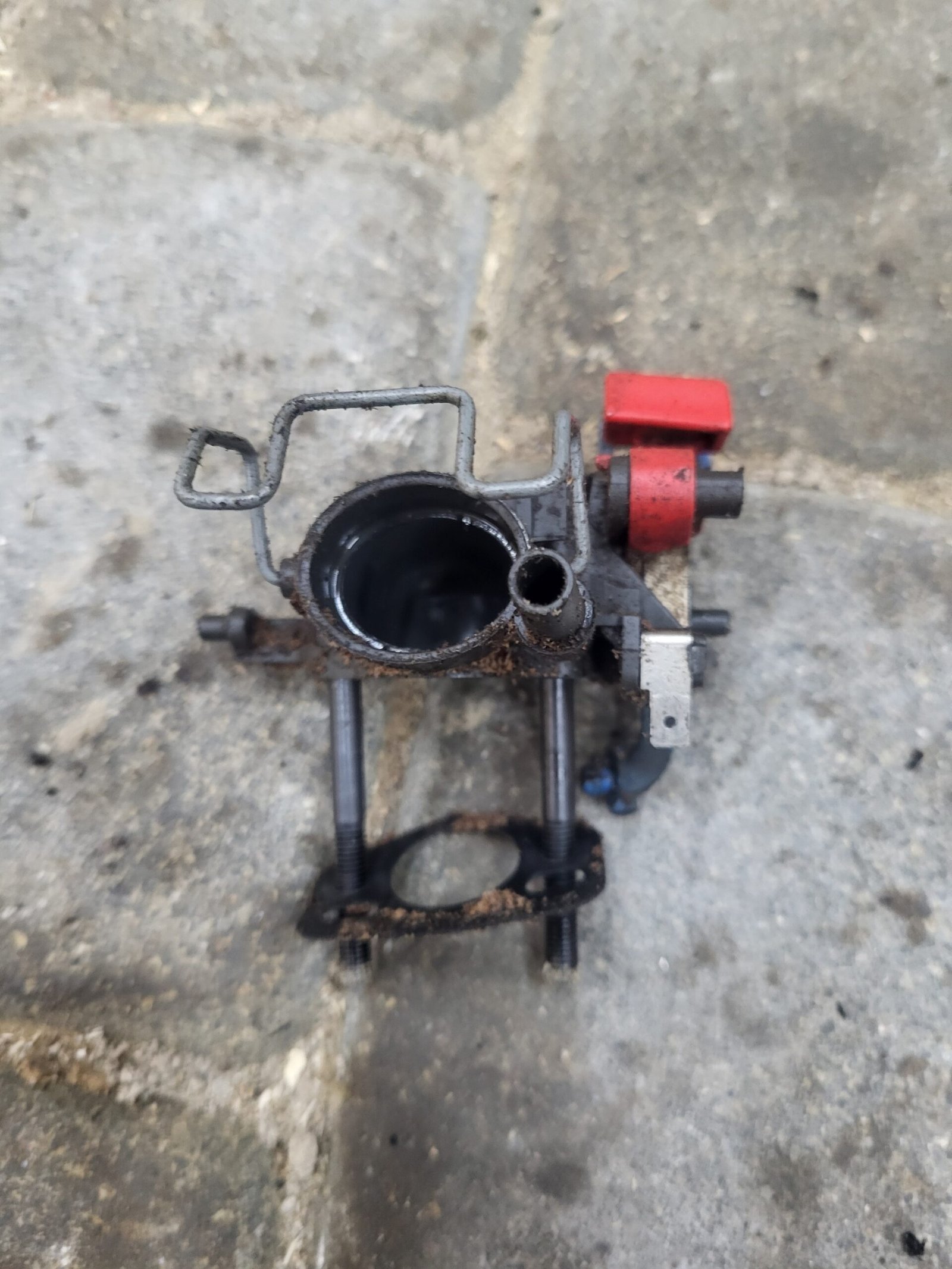 Husqvarna 357 XP Karbiuratoriaus adapteris A6754