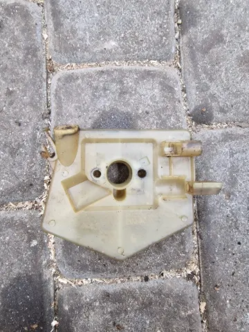 Husqvarna 55 Oro filtro apatinė dalis, laikiklis A1595