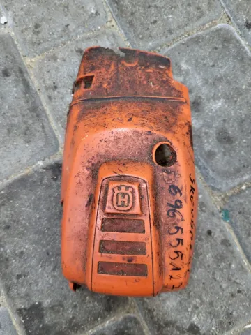 Husqvarna 555 Cilindro dangtelis A396