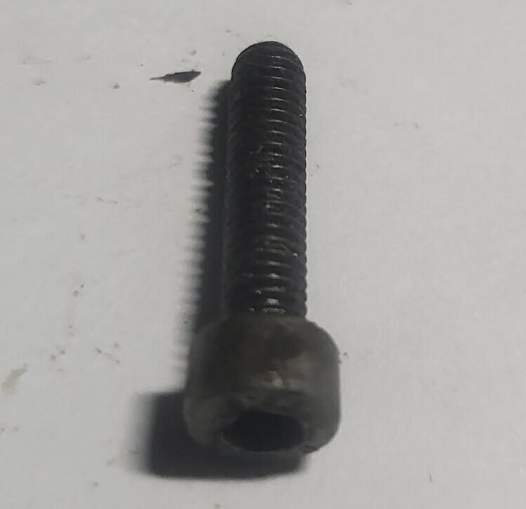 Husqvarna Varžtas 17mm VH052