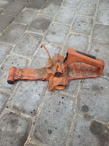 Husqvarna 142 Kuro bakas A1438