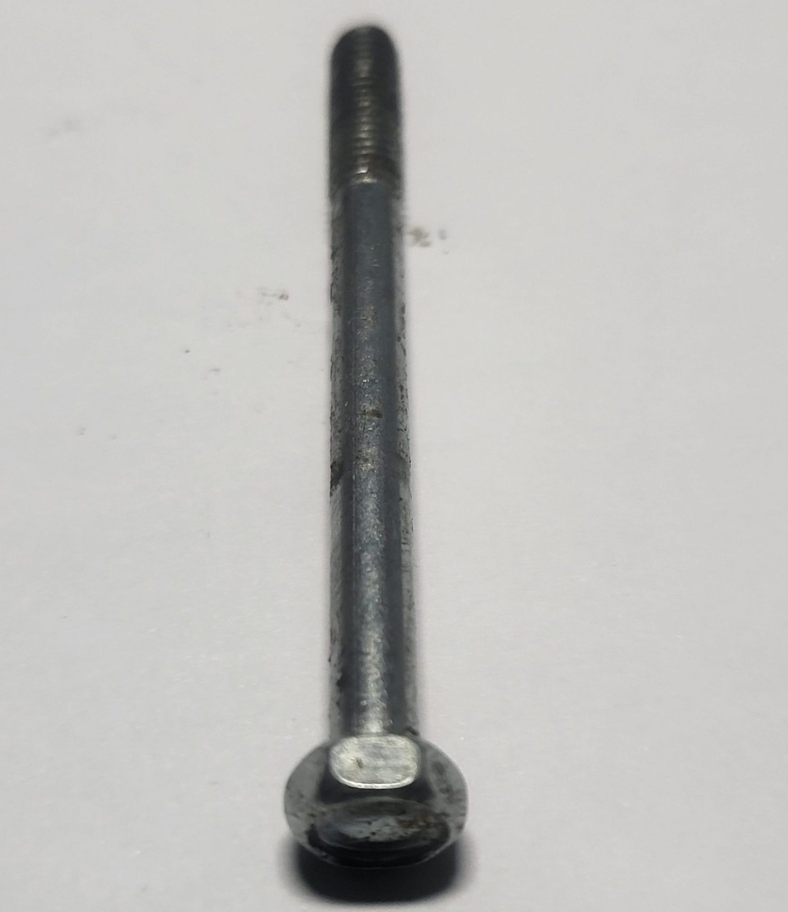 Husqvarna 236 Varžtas 59mm VH162