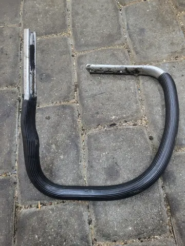 Husqvarna 234 Priekinė rankena A1769