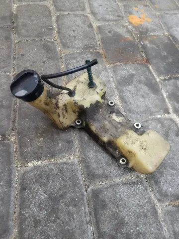STIHL FS350 Kuro bakas A1493