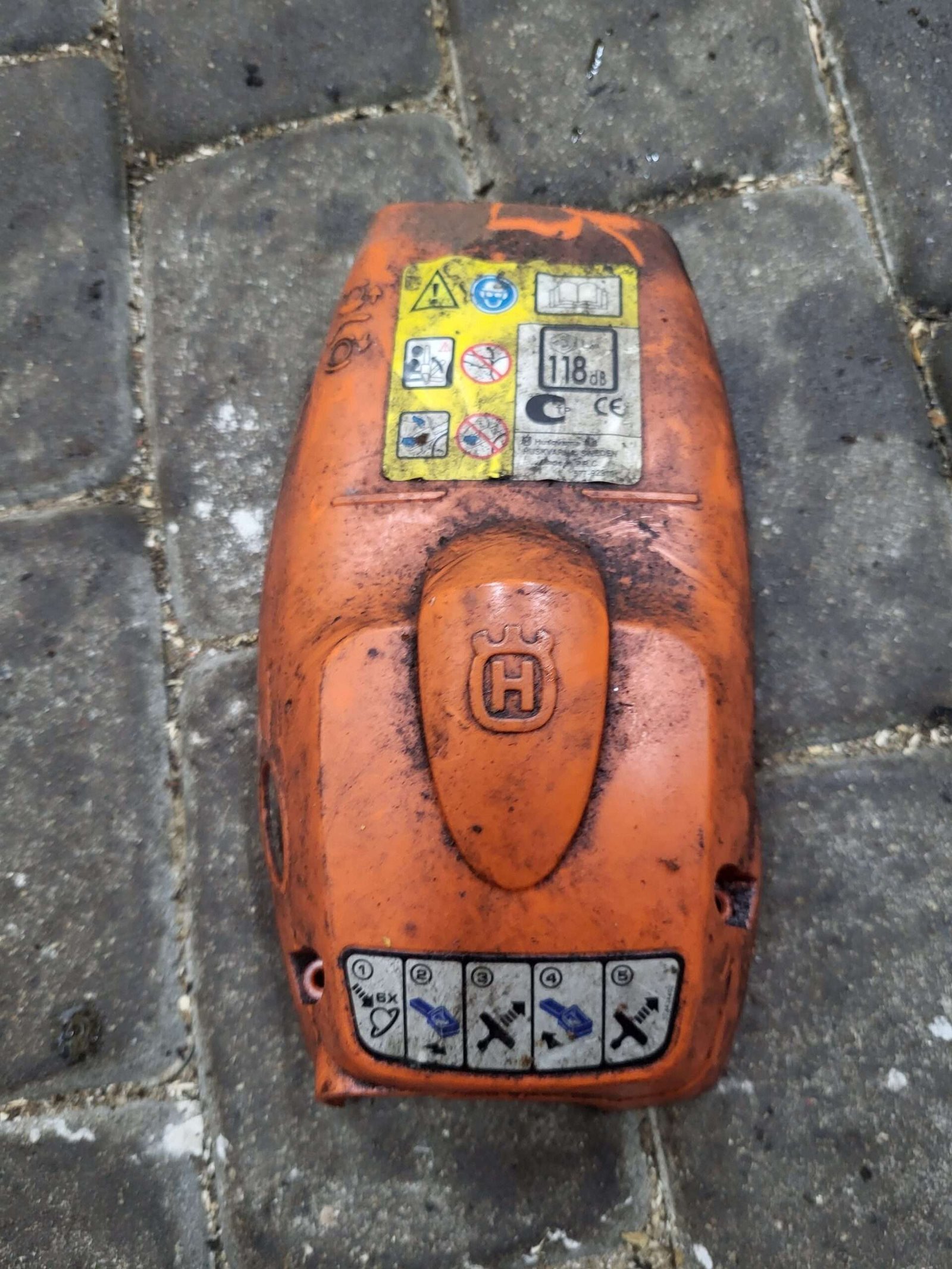 Husqvarna 236 Korpuso dangtelis A1276