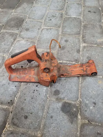 Husqvarna 142 Kuro bakas A1438