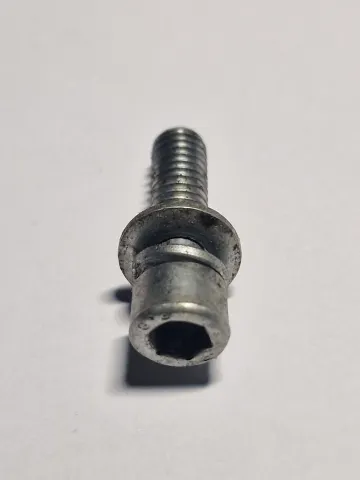 Kinietiškas varžtas 23mm VK033
