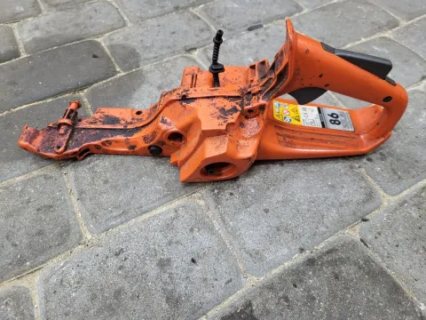 Husqvarna 555 Bakas A403