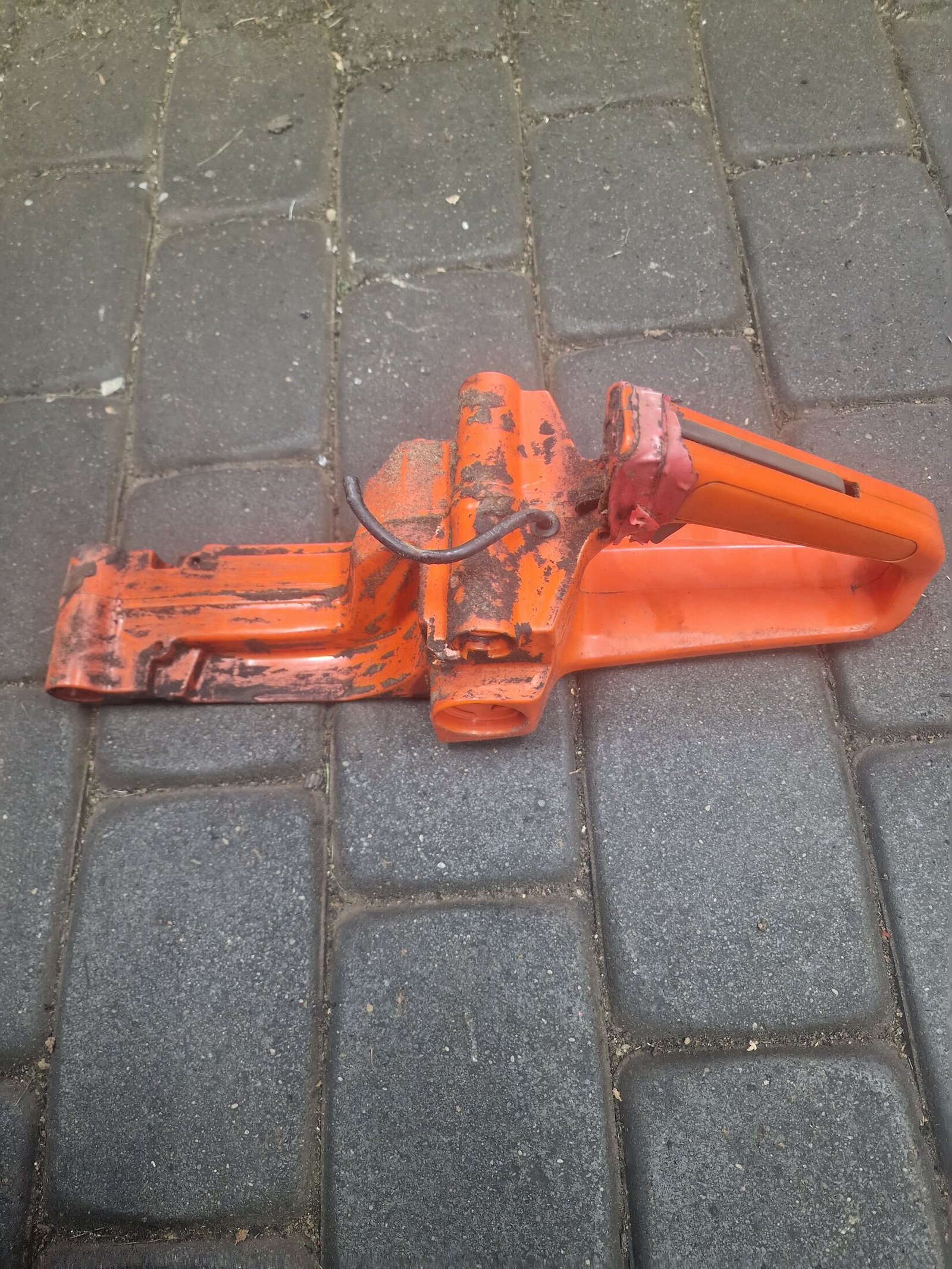 Husqvarna 55 Kuro bakas