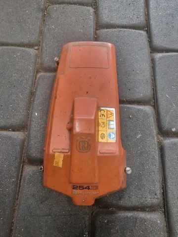 Husqvarna 254 Cilindra pārsegs