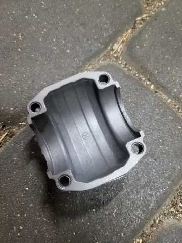 Husqvarna 142 Karteris / variklio blokas
